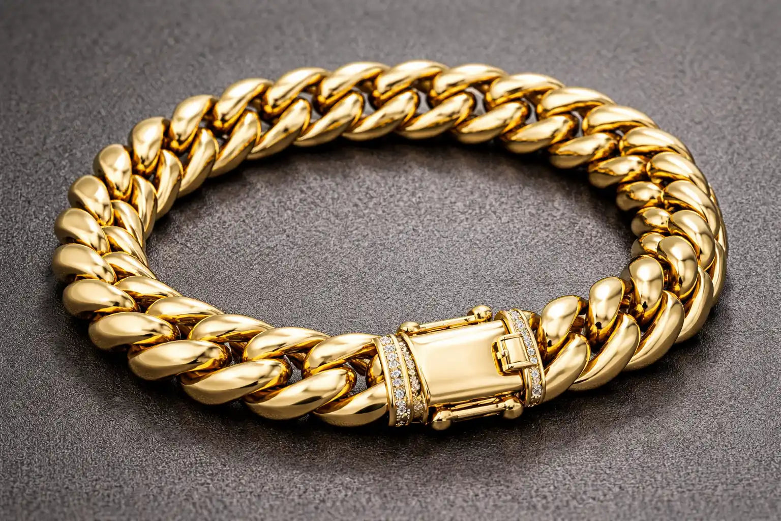 Cuban Link Bracelet Styling: The Complete Guide to Wearing This Iconic Chain