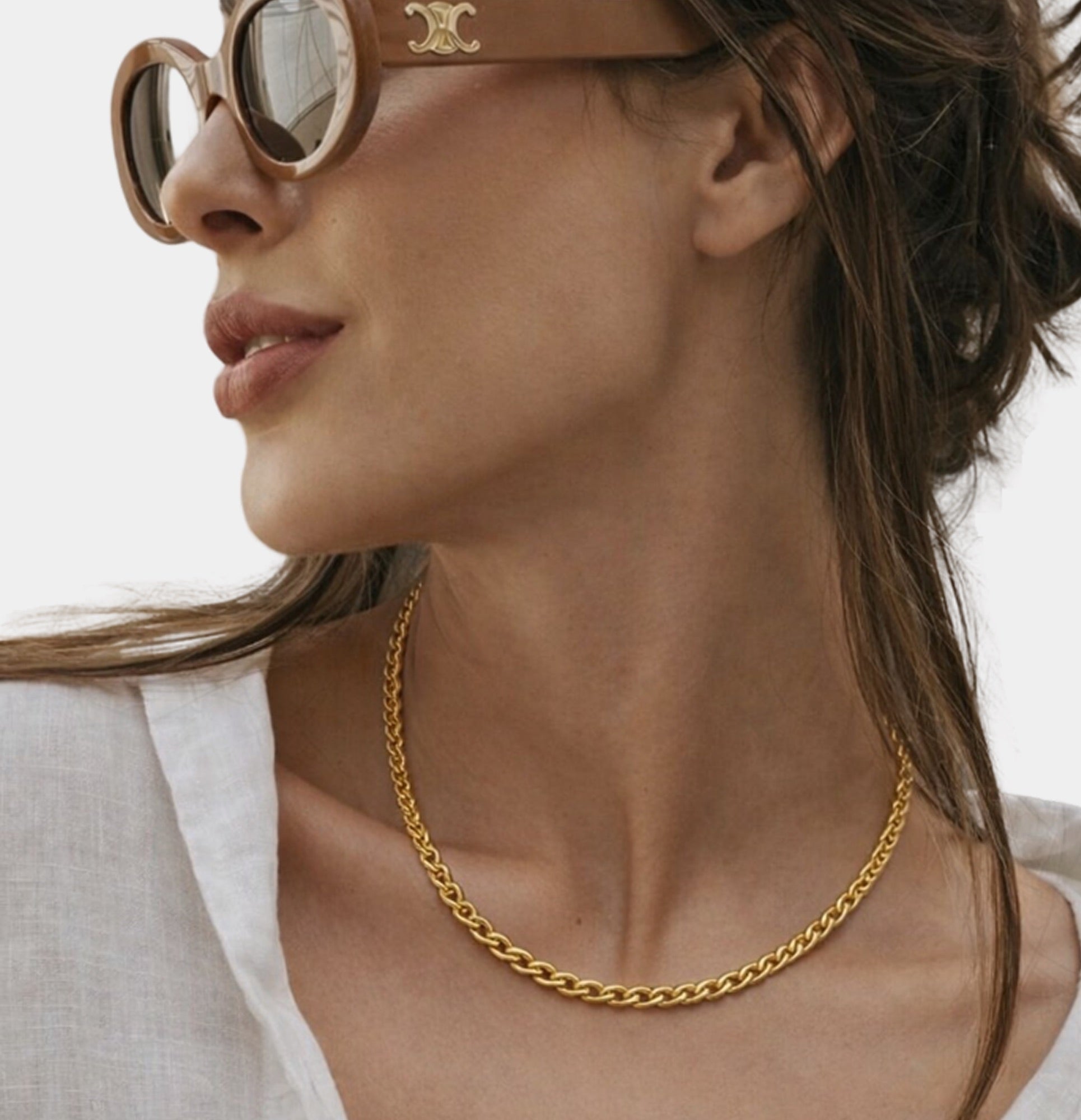 Close-up of the smooth flat 1.4mm serpentine snake chain by MH Elegance