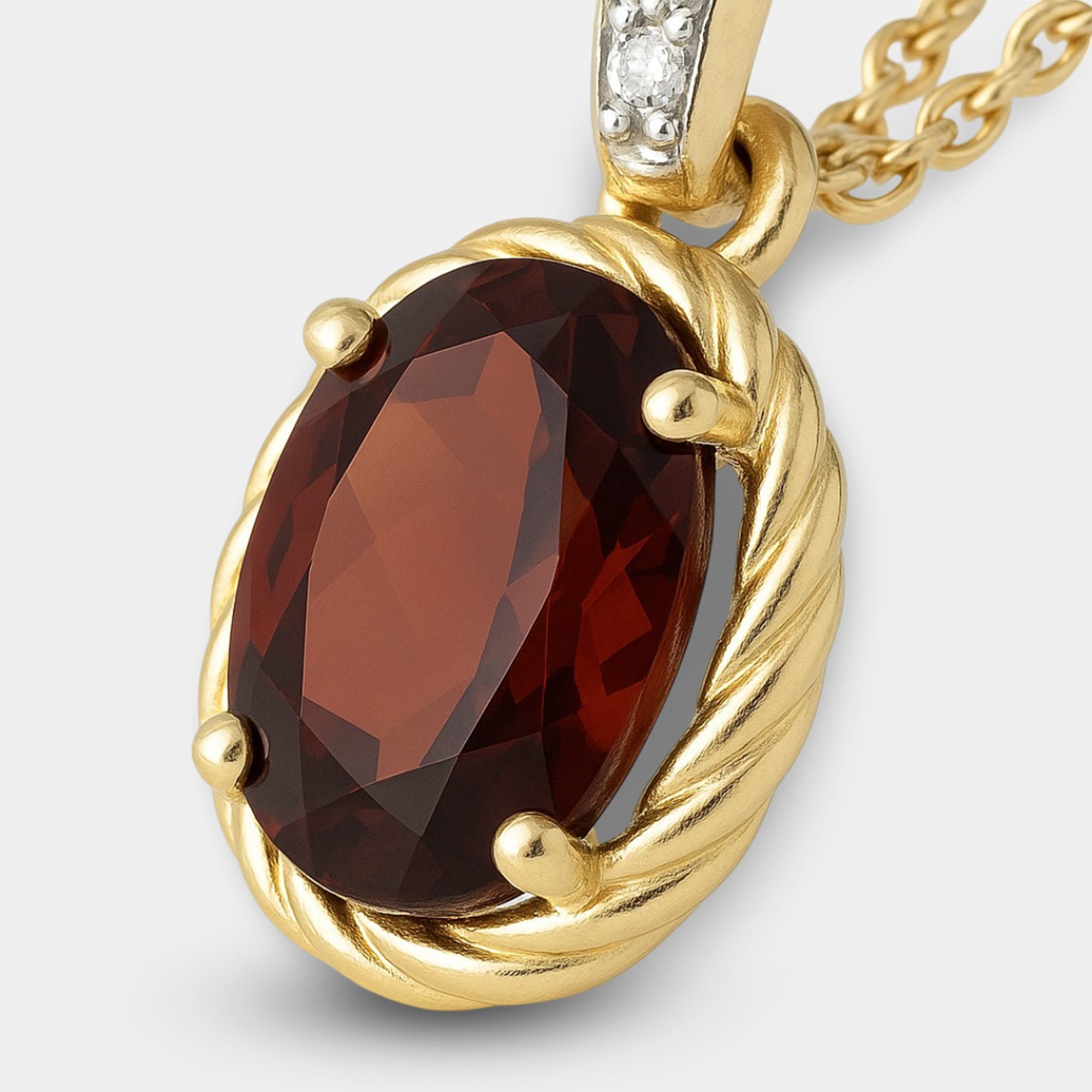 Alva Garnet Diamond Pendant Necklace