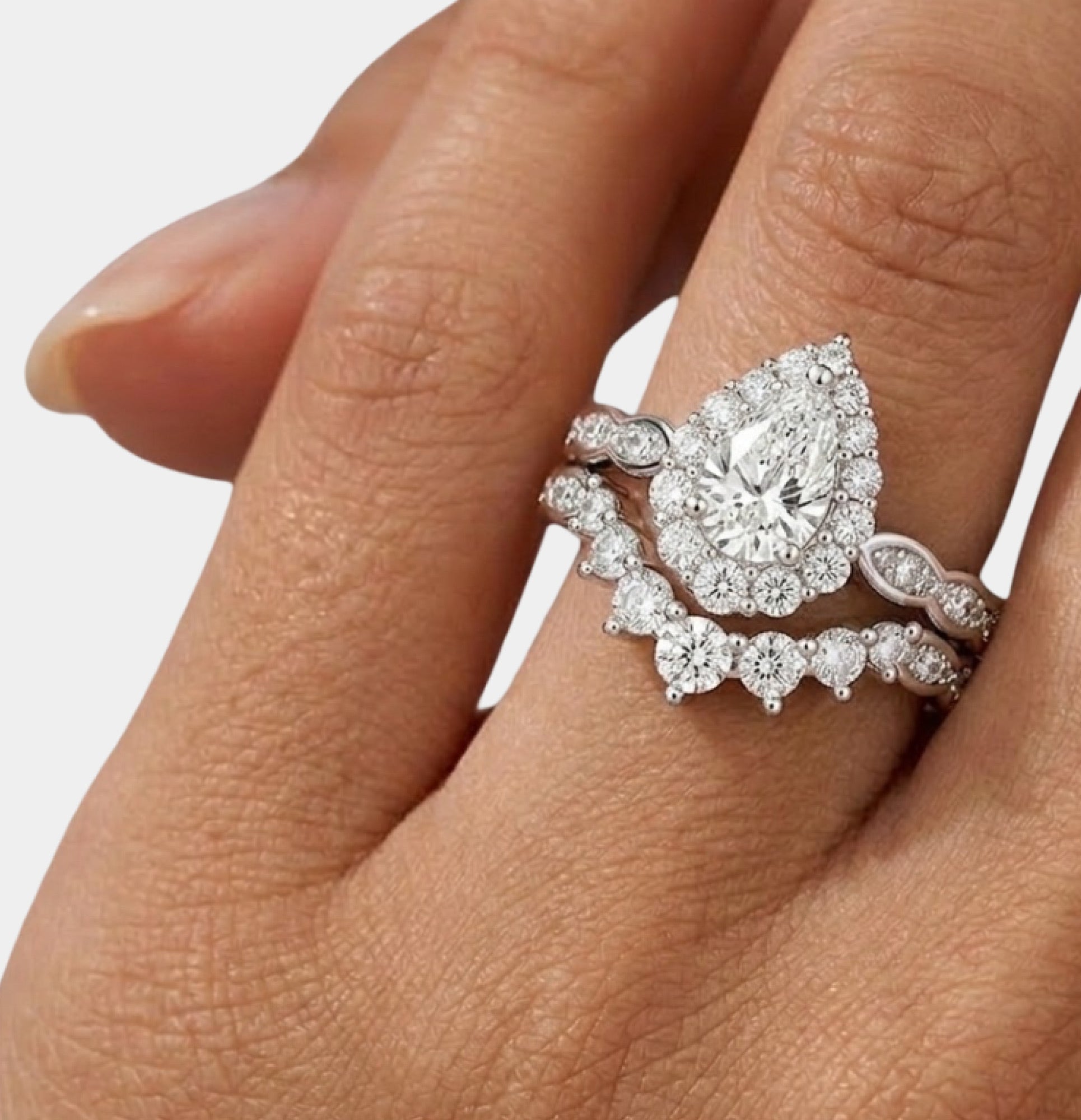 Eternal Teardrop Halo Bridal Ring Set