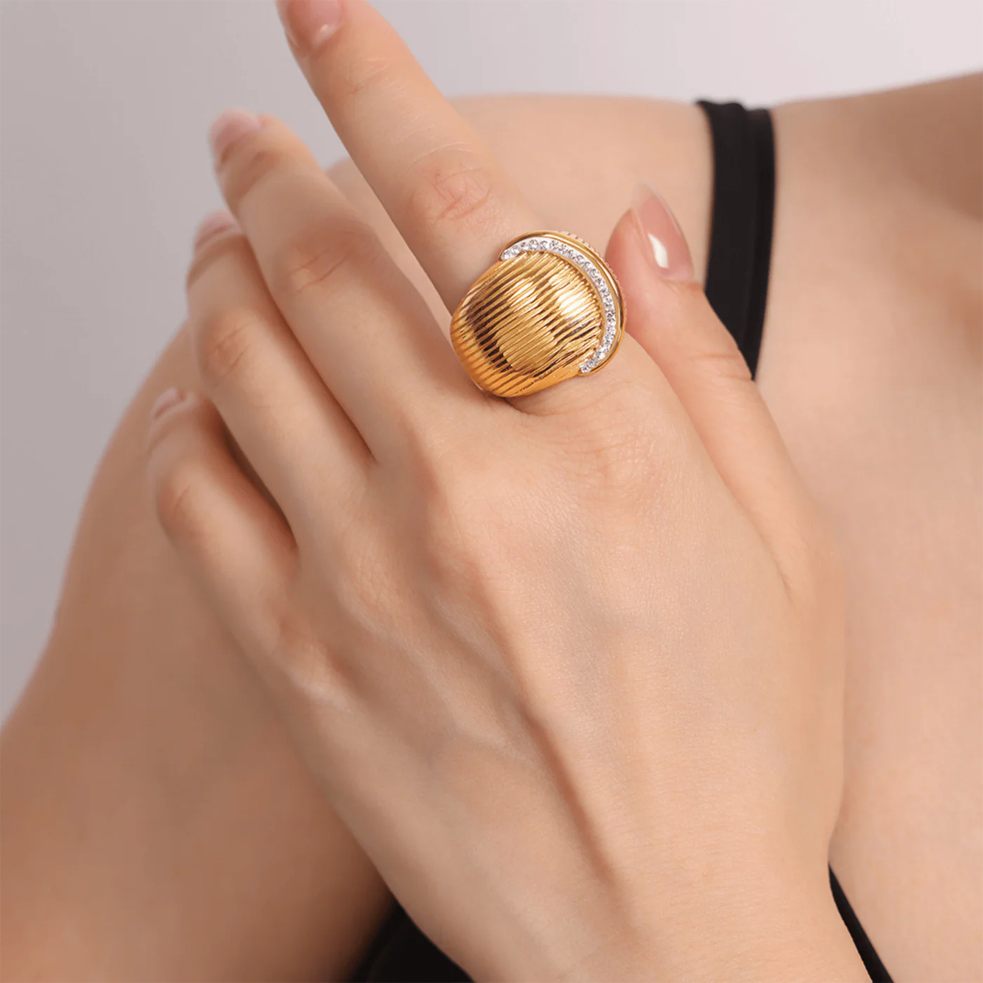 Arc Dome Ring