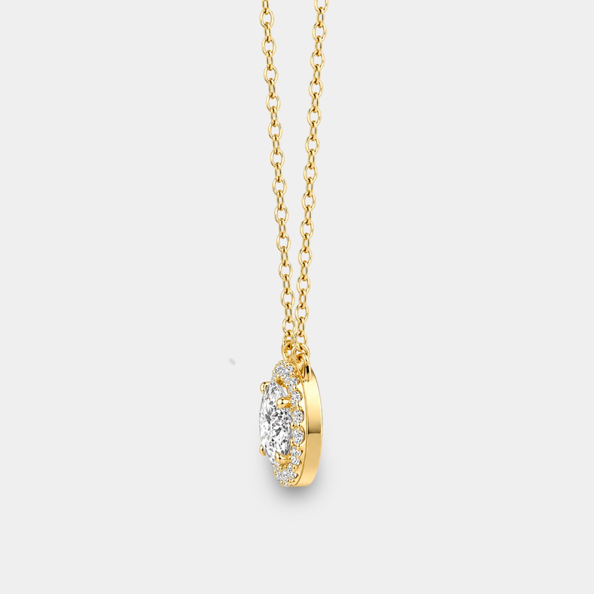 Diamond-like solitaire necklace sustainable luxury