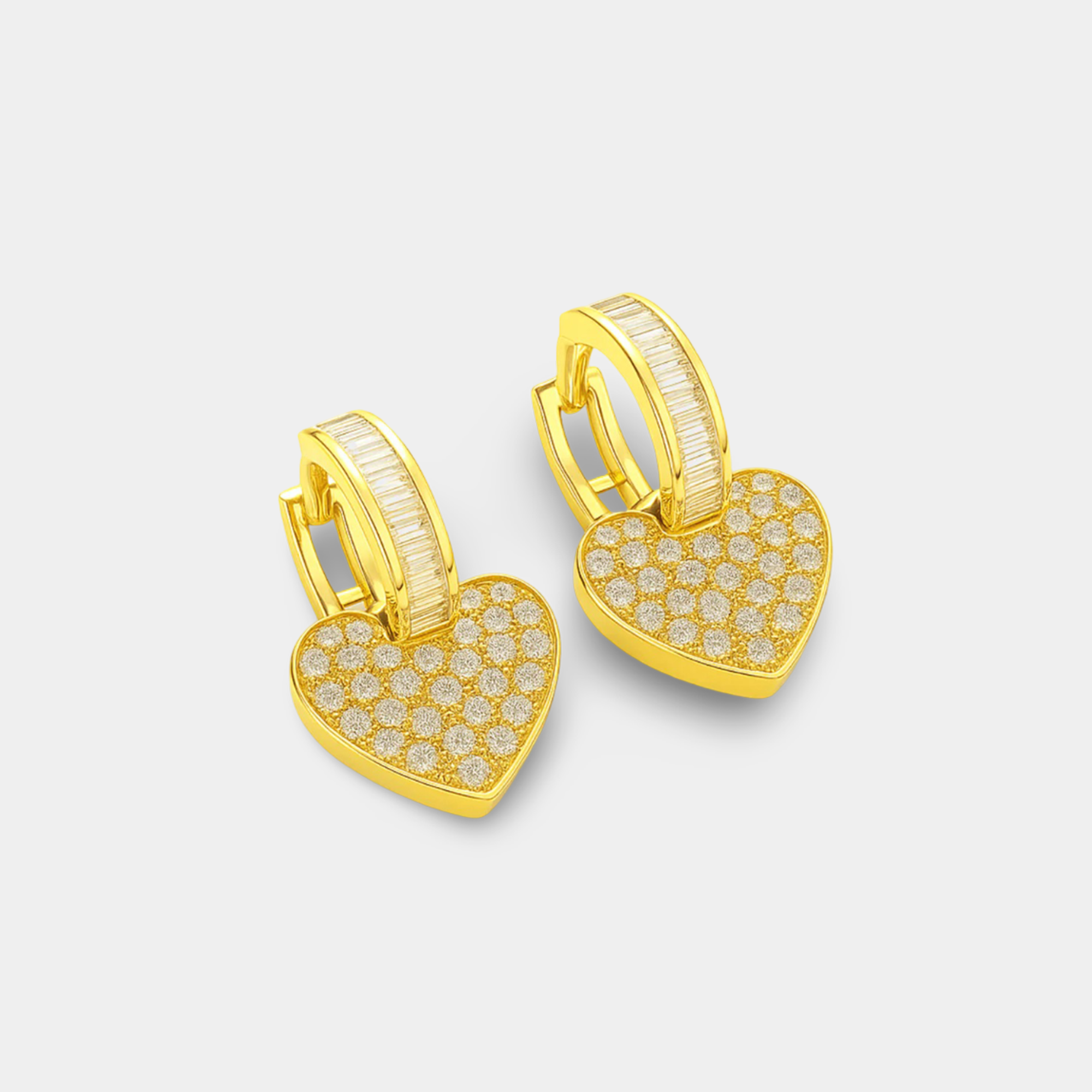 Pendientes de corazón de oro