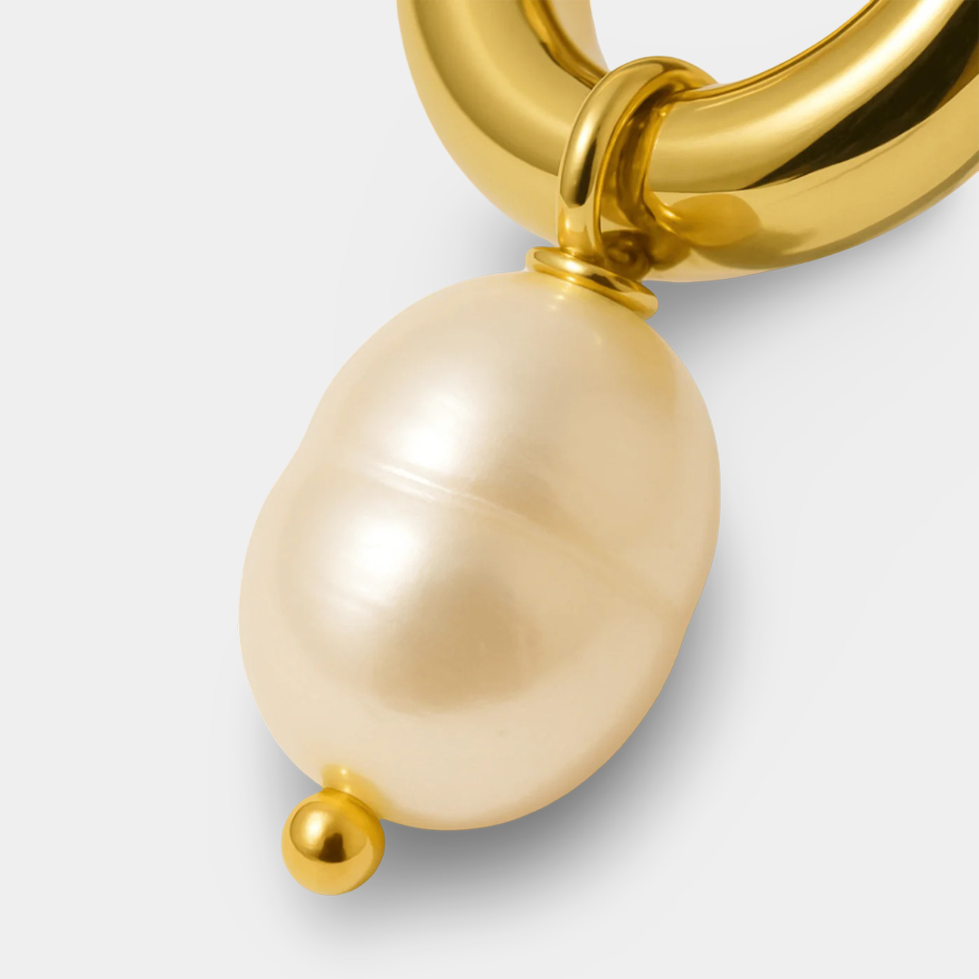 Aros con halo de oro y perla