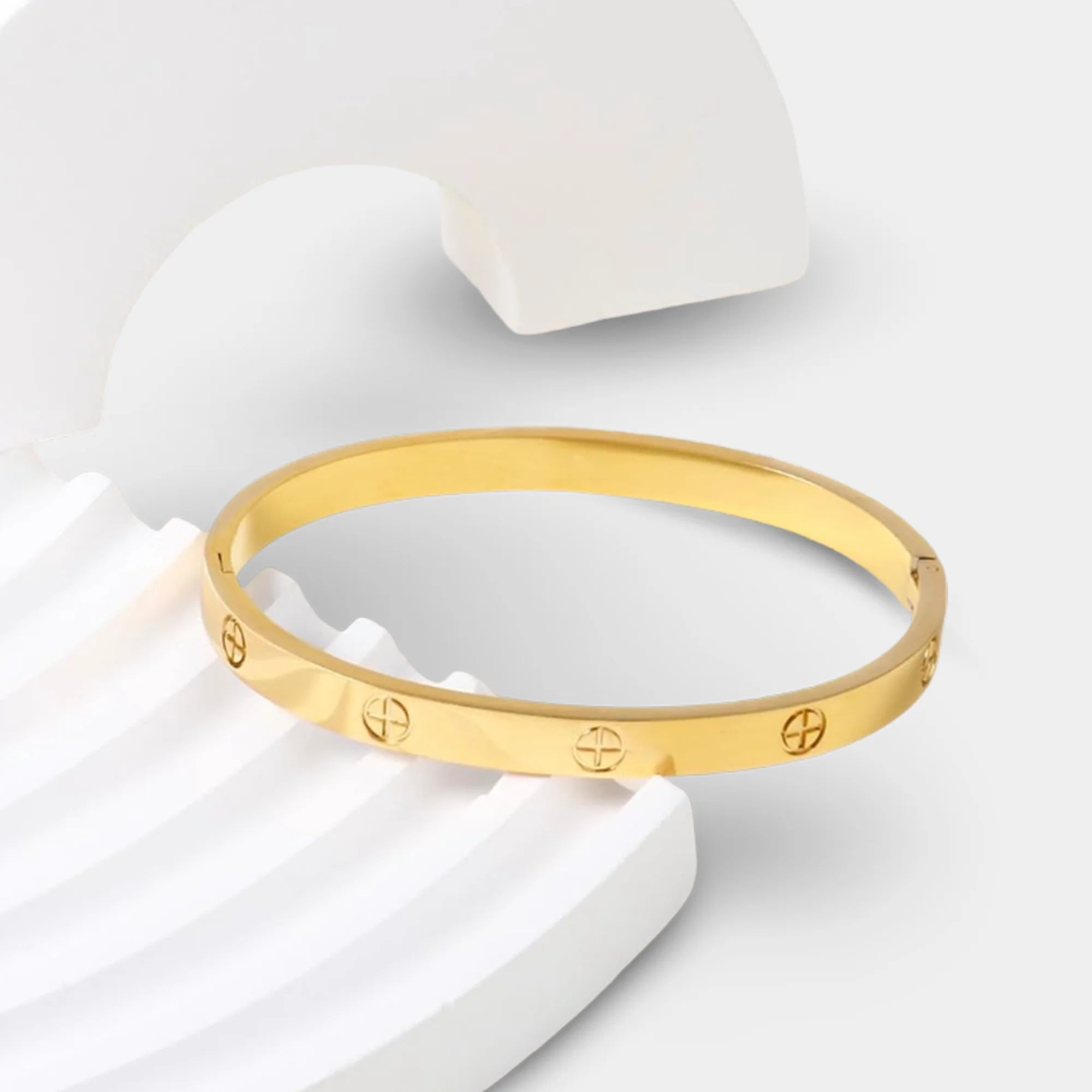 Classic Engraved Bangle - MH ELEGANCE - Classic Engraved Bangle -