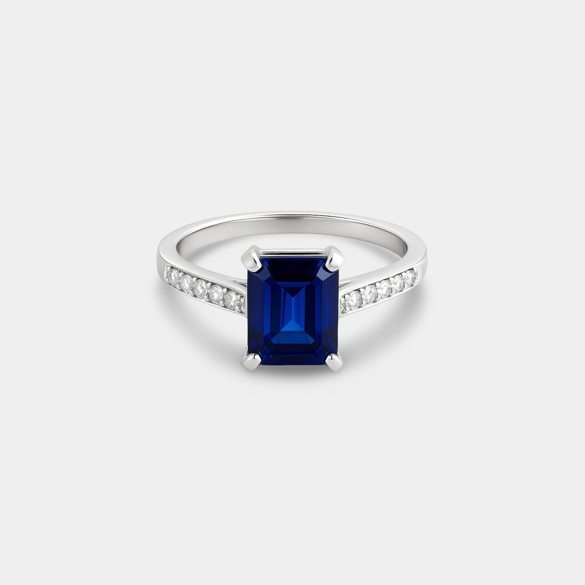 Emerald-Cut Blue Sapphire & Diamond Ring - MH ELEGANCE - Emerald-Cut Blue Sapphire & Diamond Ring - MH ELEGANCE -