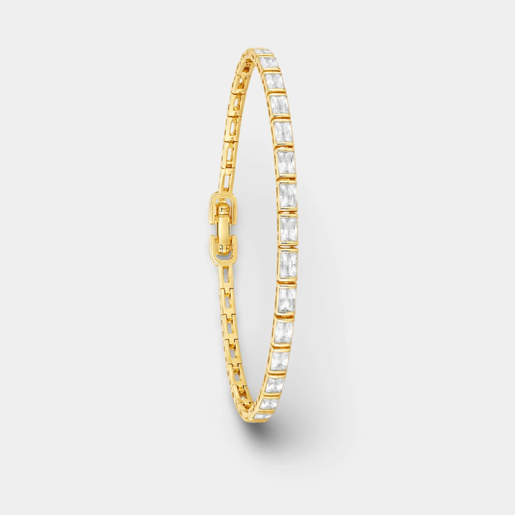 Emerald-Cut CZ Tennis Bracelet - MH ELEGANCE - Emerald-Cut CZ Tennis Bracelet -