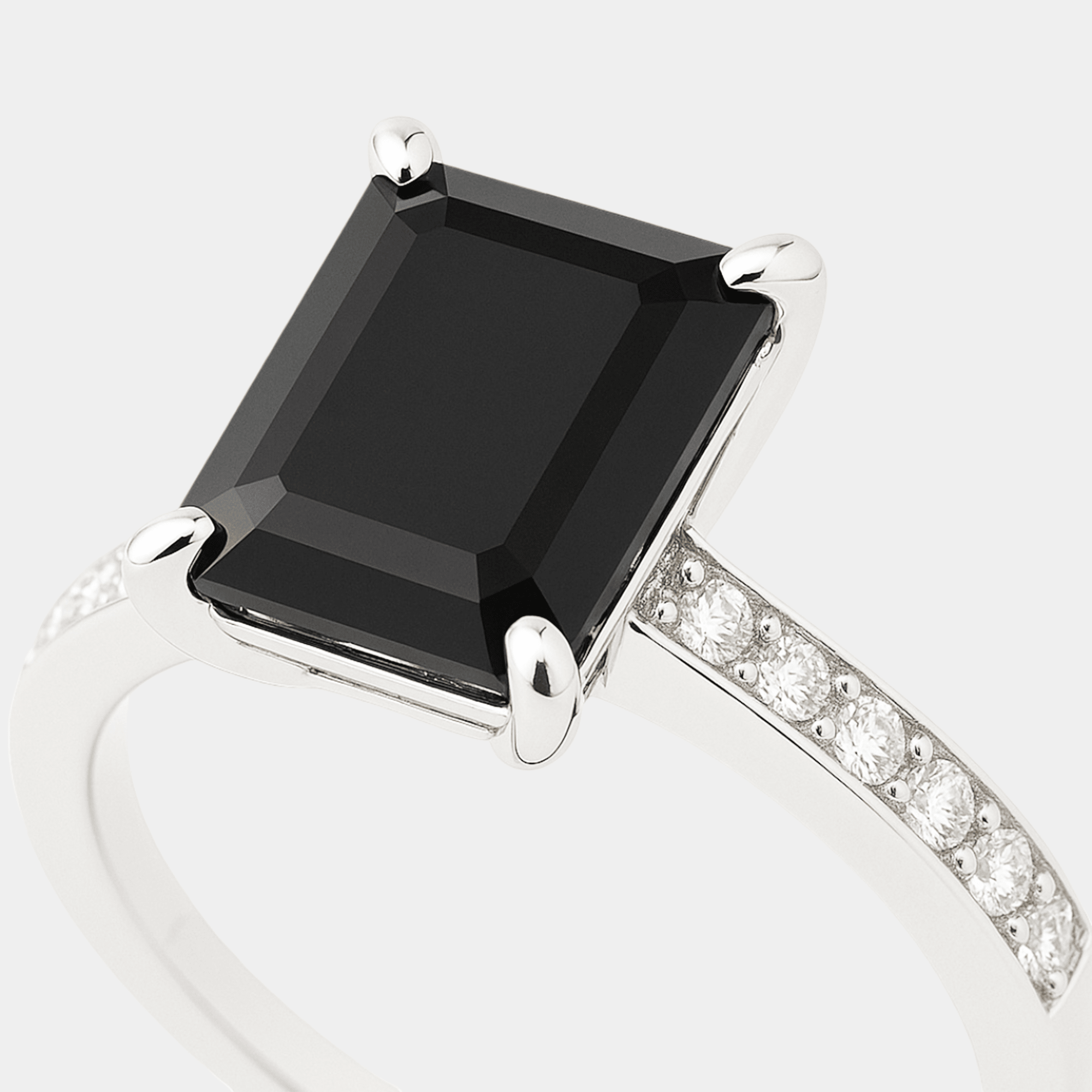 Emerald-Cut Onyx & Diamond Engagement Ring - MH ELEGANCE - Emerald-Cut Onyx & Diamond Engagement Ring - MH ELEGANCE -