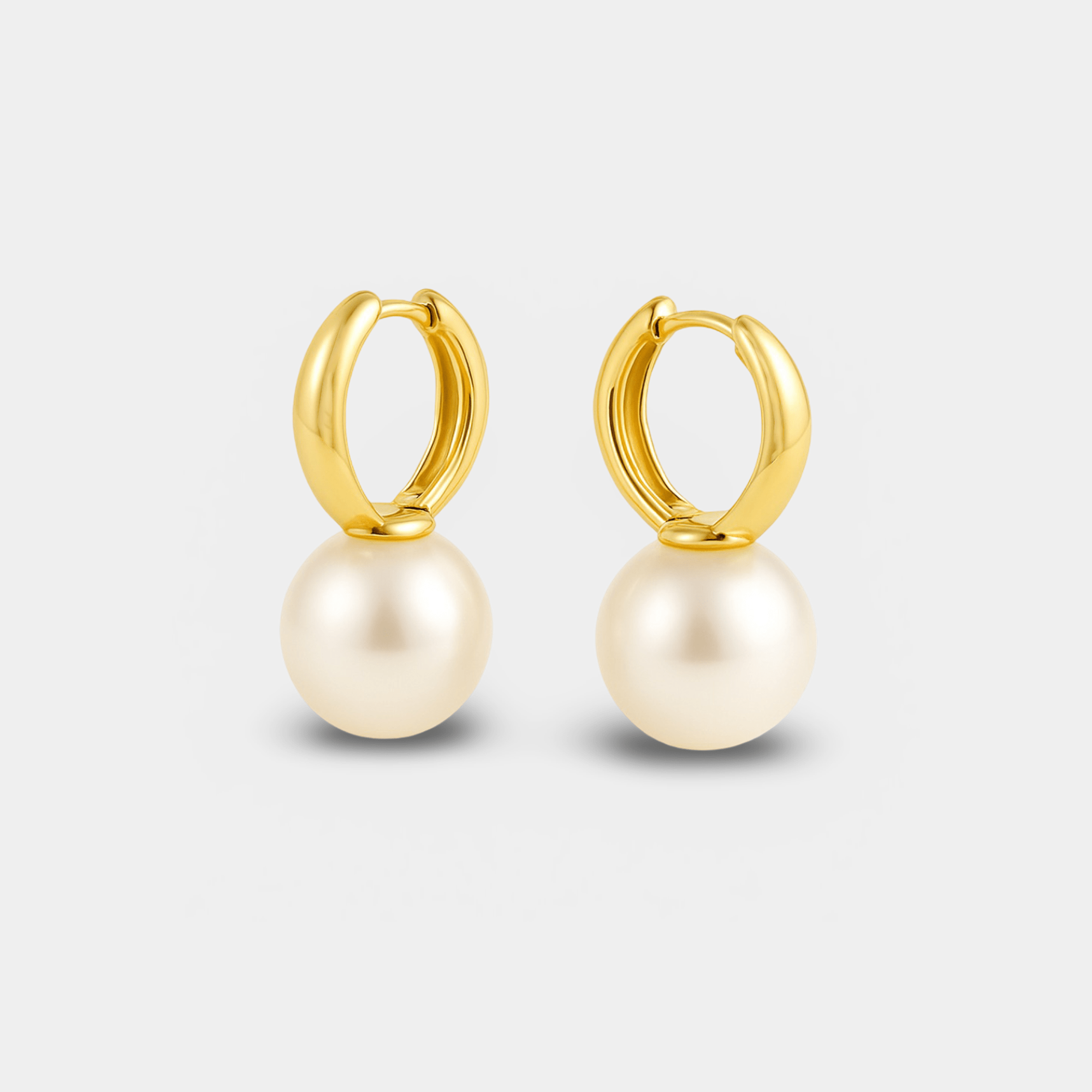 Isla Pearl Drop Earrings - MH ELEGANCE - Isla Pearl Drop Earrings -