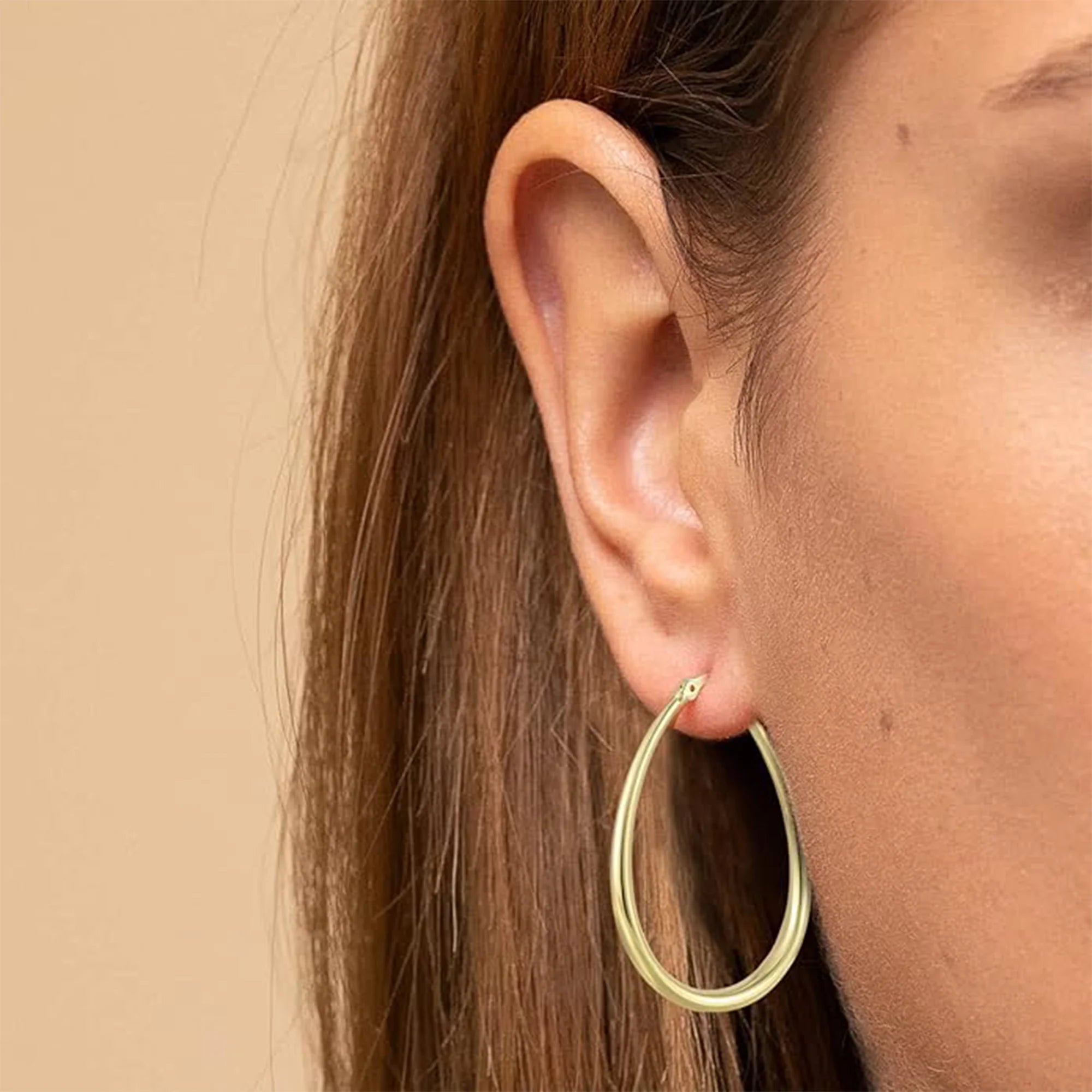 Oval Hoop Earrings - MH ELEGANCE - Oval Hoop Earrings -