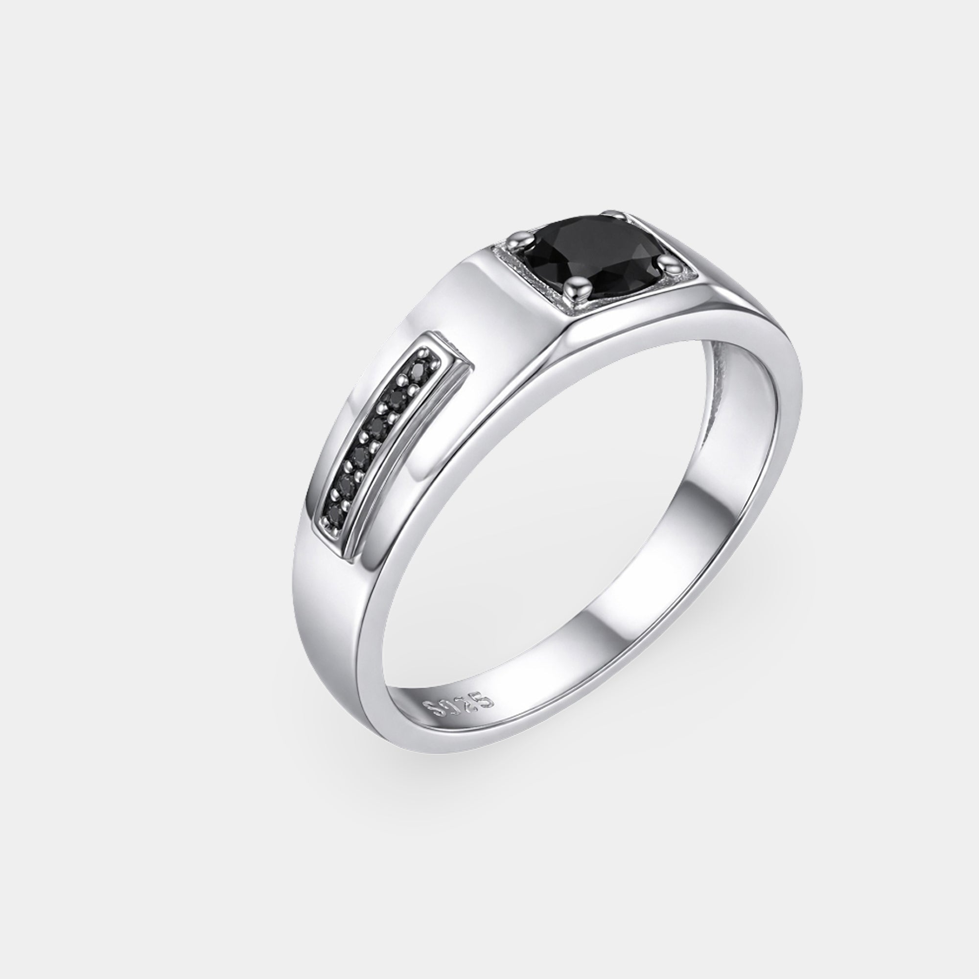 Men's 6mm sterling silver black stone wedding band, detail of the band