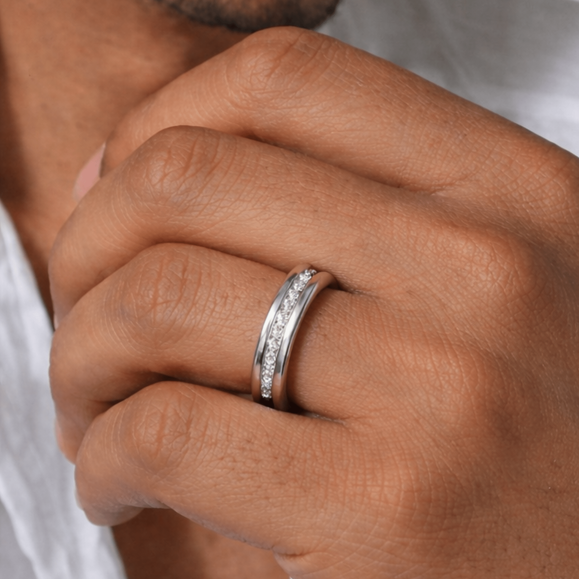 White gold plated men's CZ wedding ring, side profile - MH Elegance
