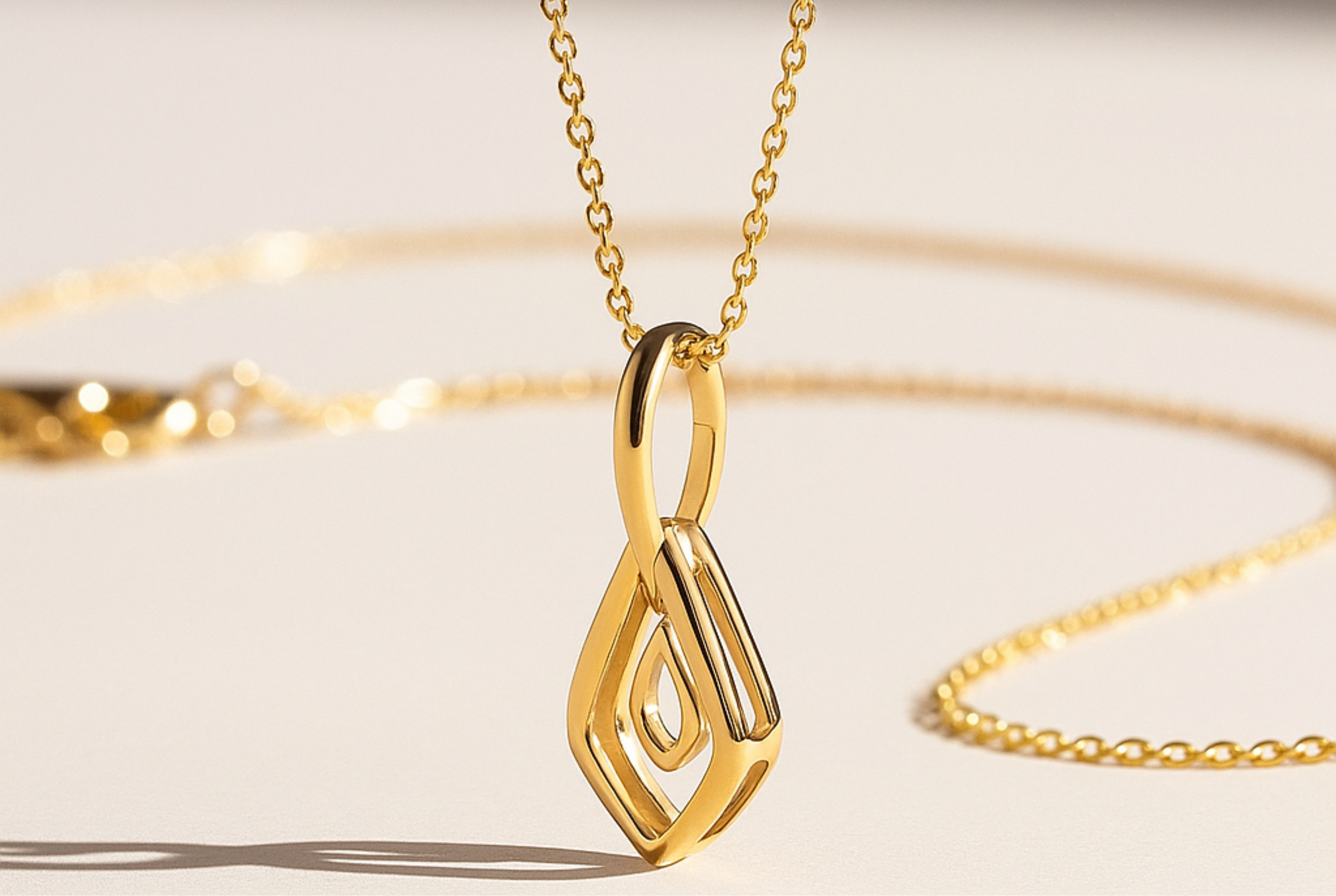 gold pendant necklace from MH elegance