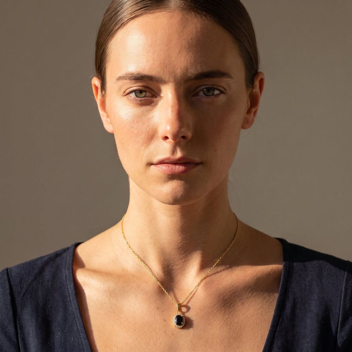 Collier Ovale Onyx et Halo