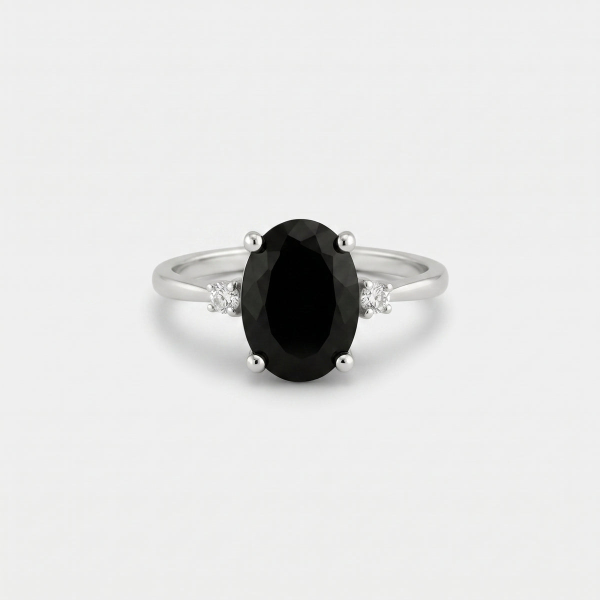 Bague Ovale Onyx et Diamants 3 Pierres