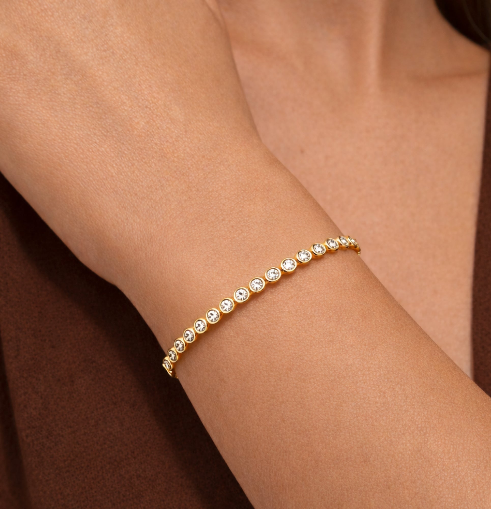 24K Gold Aurora Luxe Bezel Tennis Bracelet - MH ELEGANCE - 24K Gold Aurora Luxe Bezel Tennis Bracelet - bracelet