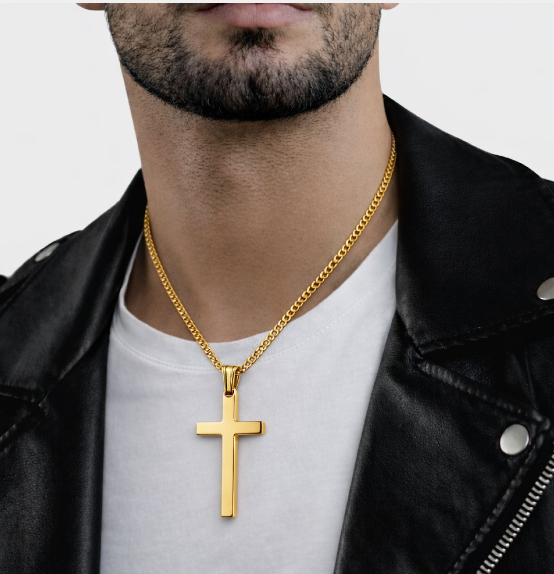 Close-up of the diamond-cut Cuban link chain on the MH Elegance gold cross necklace