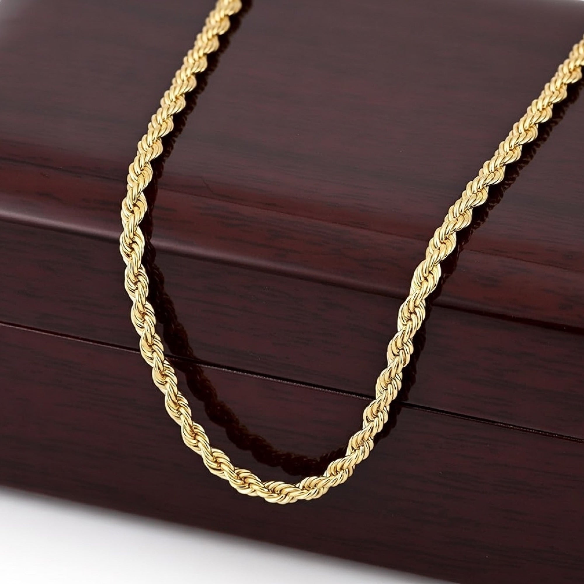 Chaîne torsadée en plaqué or 18 carats, taille diamant | Collier de luxe pour hommes | Pendentif en or de qualité supérieure – MH ELEGANCE