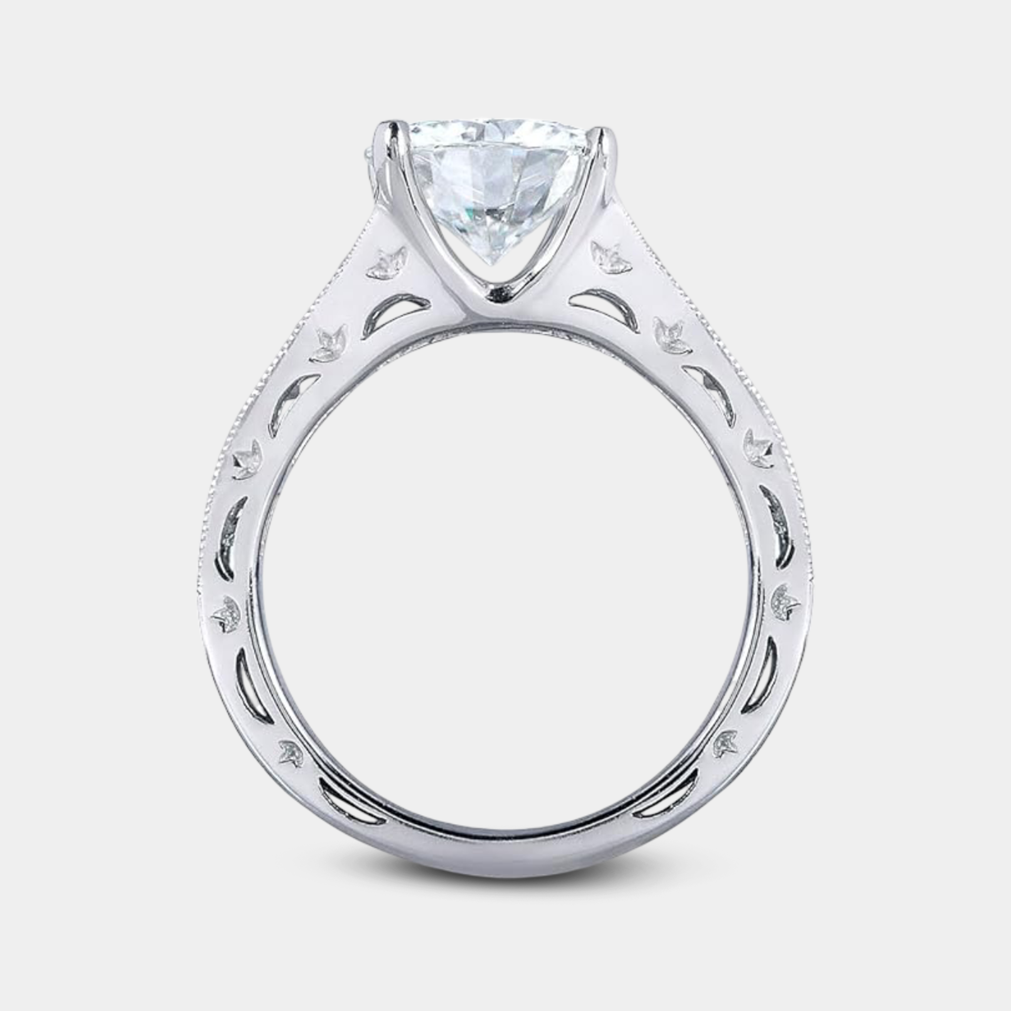 Conjunto de anillos con canal de moissanita y diamantes