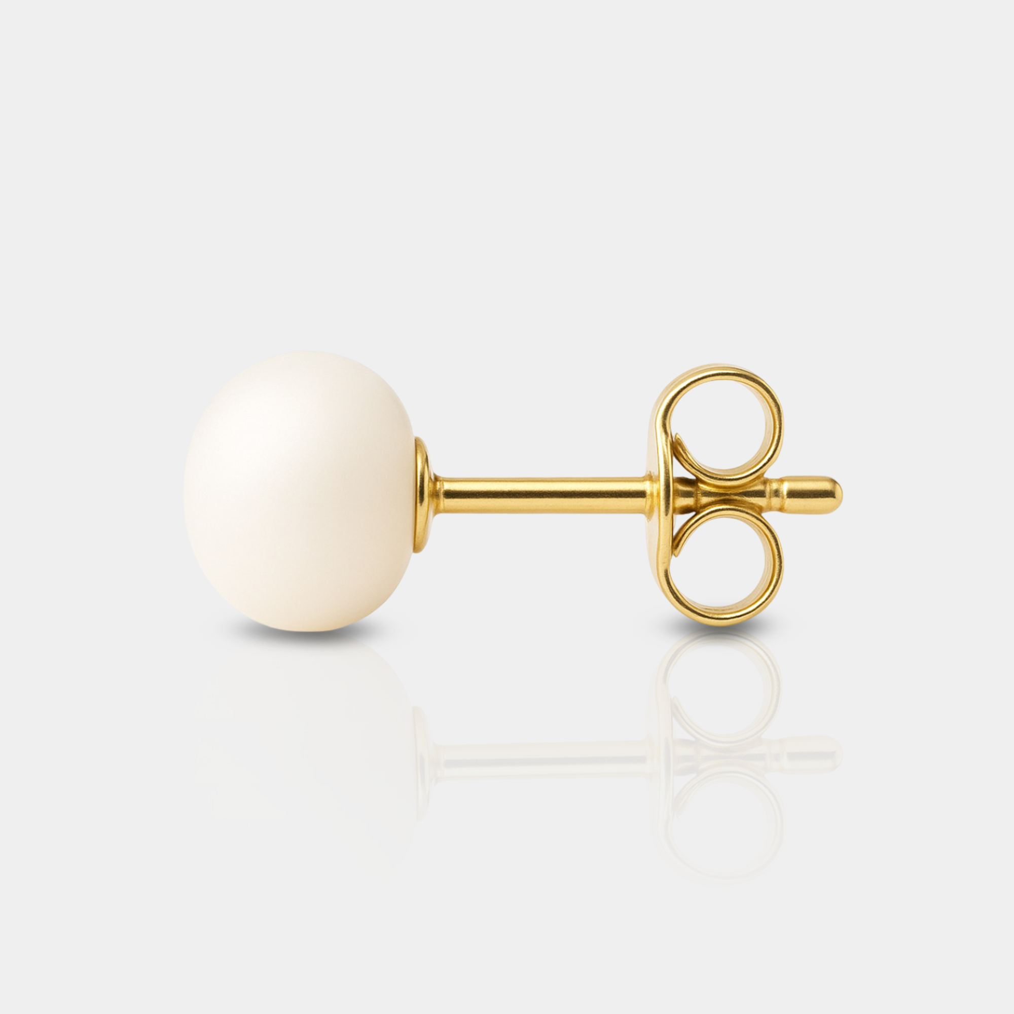 Audrey Freshwater Pearl Stud Earrings