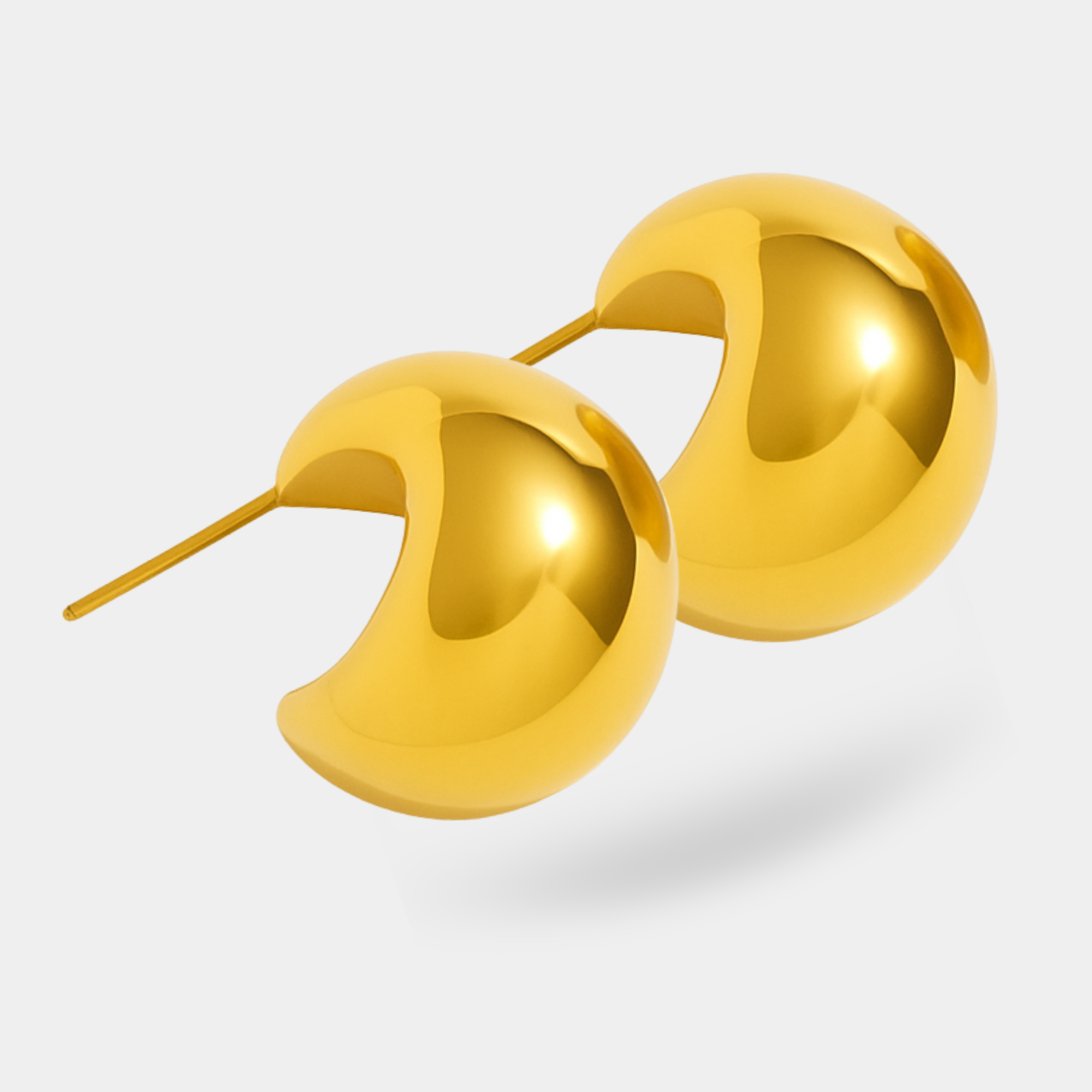Small Gold Hoop Earrings | 14K Gold | Side View – MH ELEGANCE