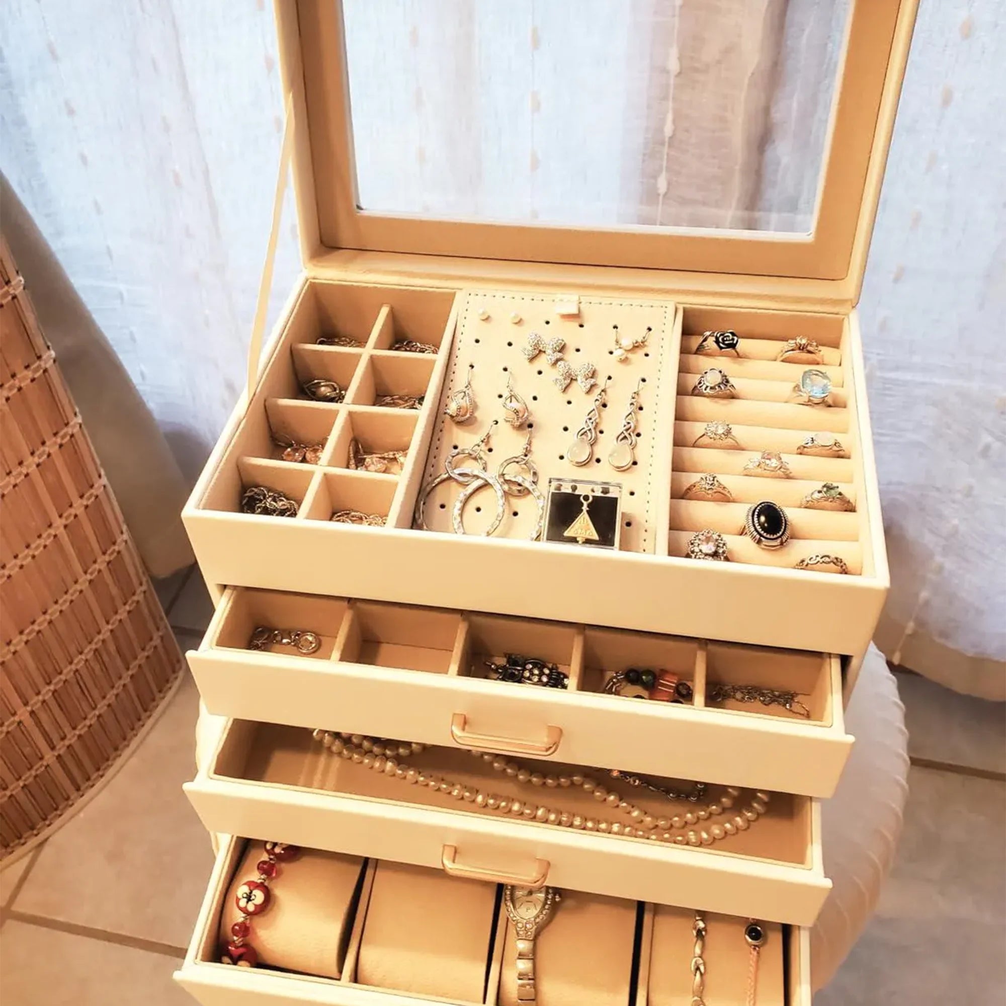 4-Tier Jewelry Box with Clear Glass Lid