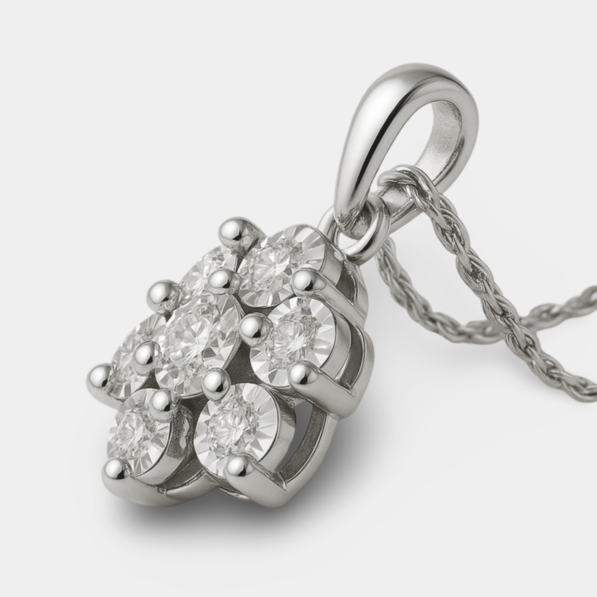 Flower Shaped Sparkly Diamond Necklace - MH ELEGANCE