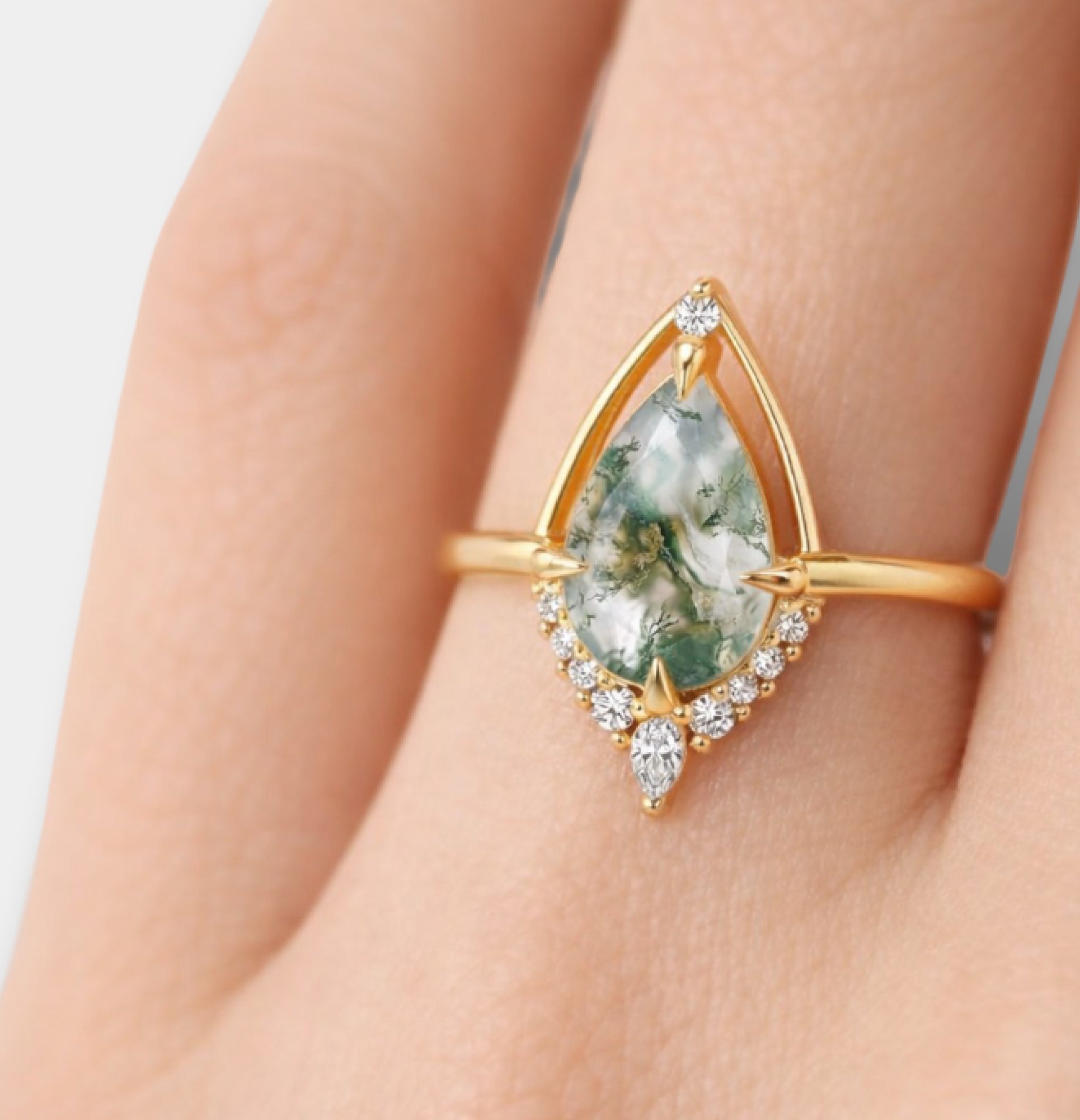 Anillo de compromiso de plata de ley con baño de oro de 14 quilates