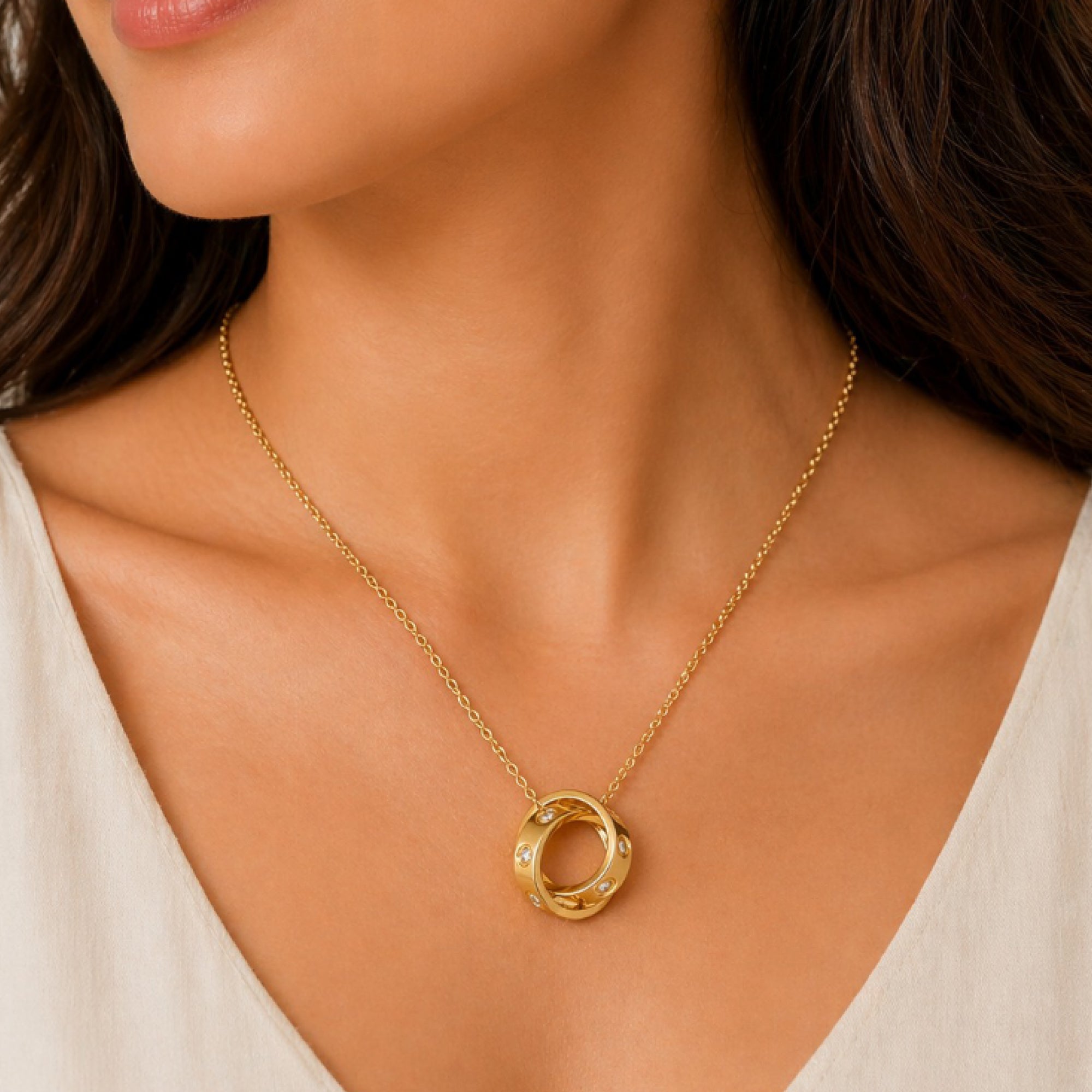 Collier Amour Cercles Entrelacés Lien Éternel | Symbole Infini | Pendentif – MH ELEGANCE