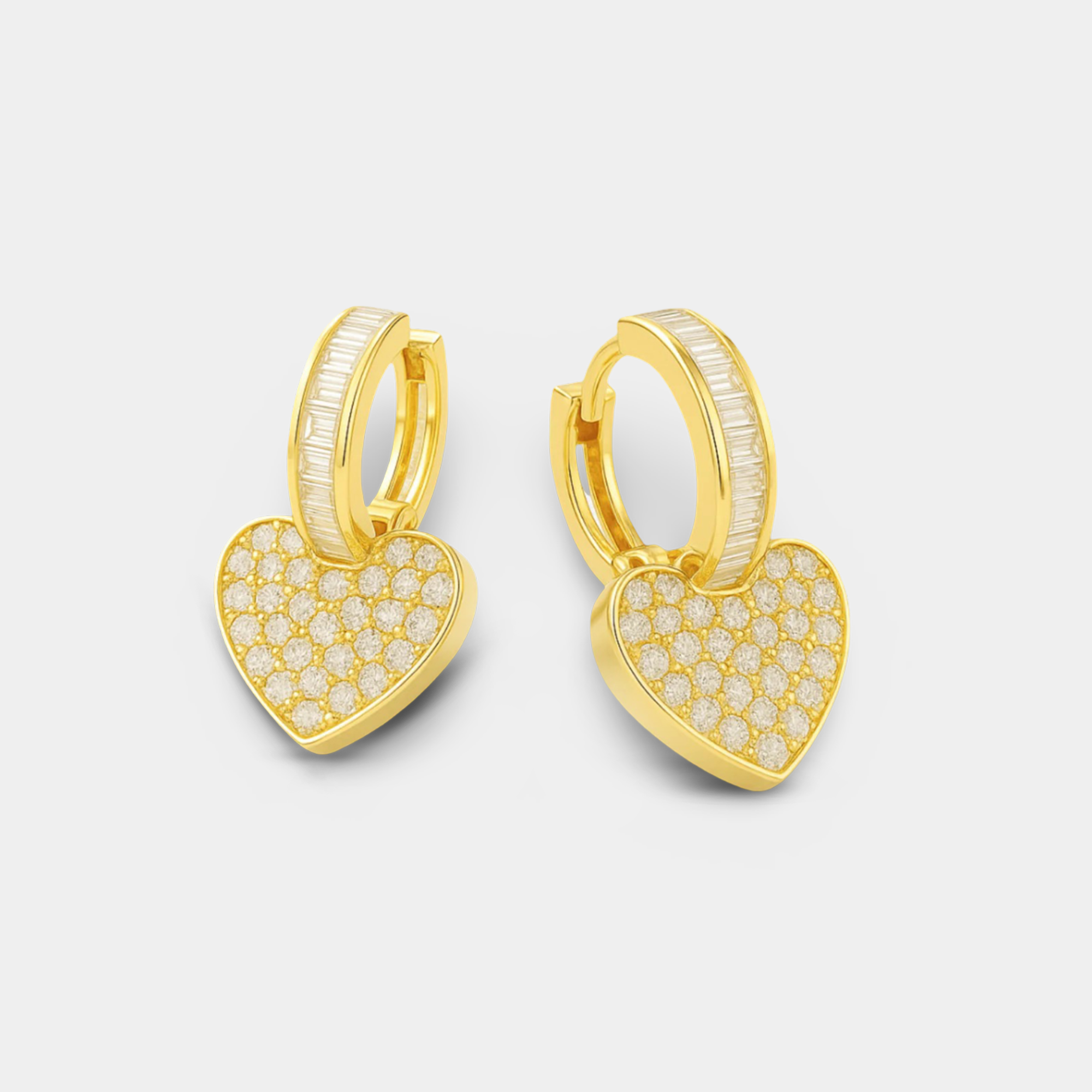 Pendientes de corazón de oro