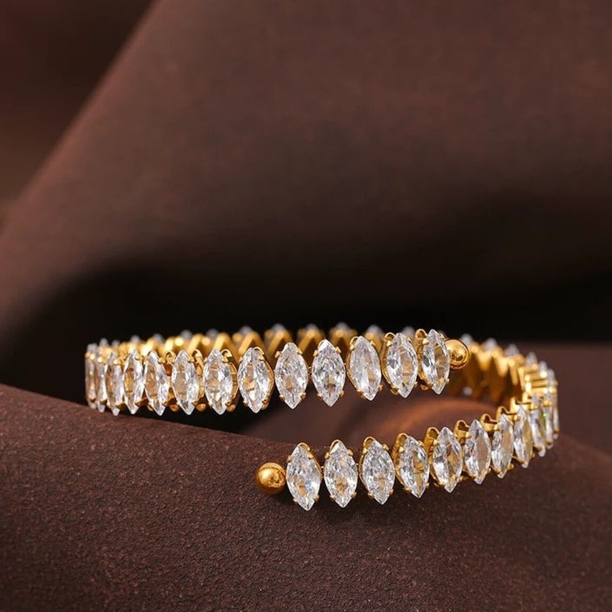 Pulsera de lujo con circonitas de talla marquesa