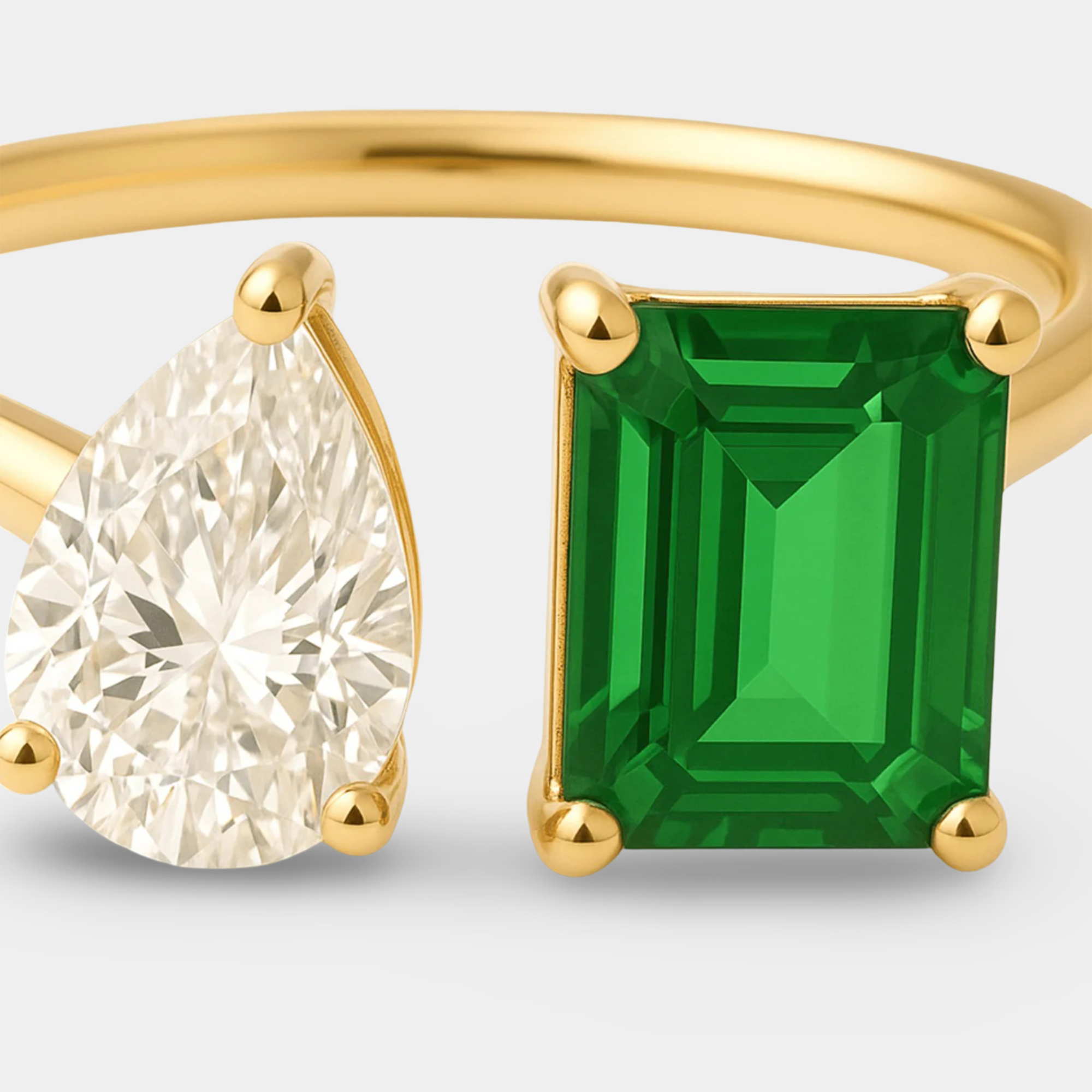 Anillo de cristal de dos tonos