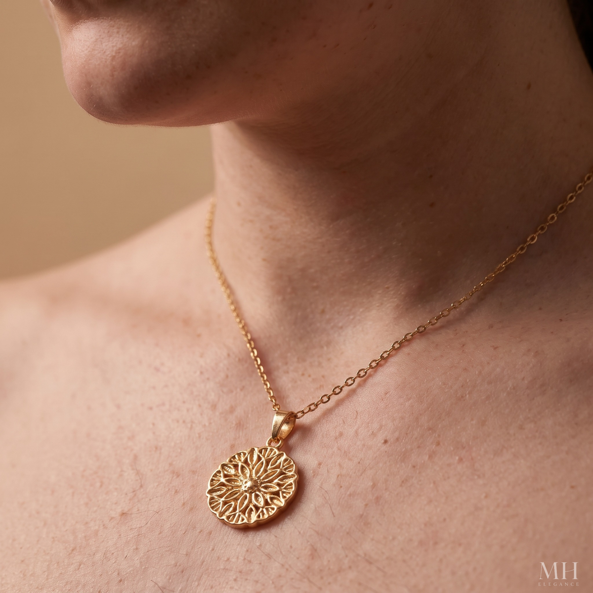 Collier Pendentif Cœur Papillon Plaqué Or 14K | Symbole de Transformation | Délicat – MH ELEGANCE