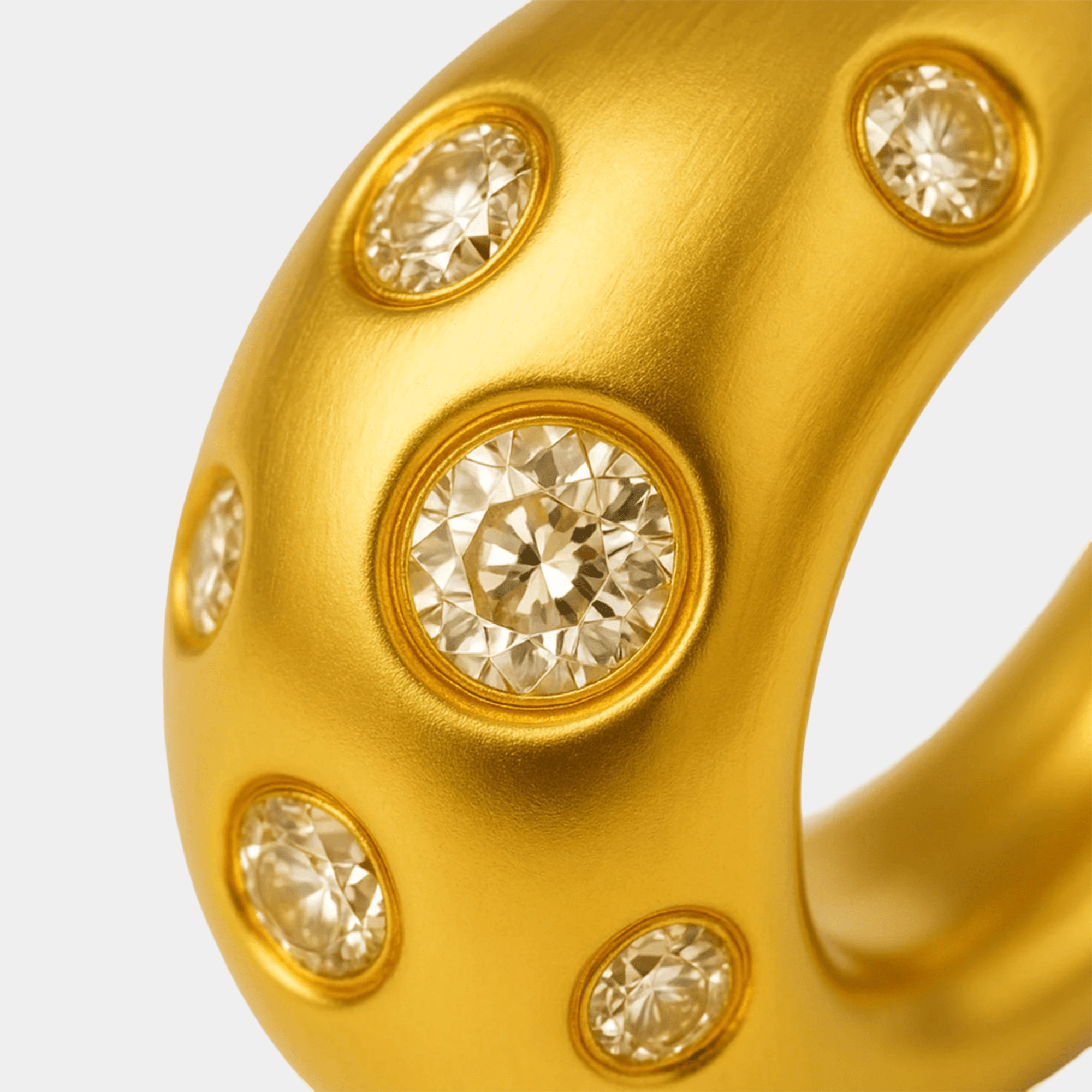 Gift-ready MH Elegance chunky gold hoop earrings in waterproof 18K gold plating