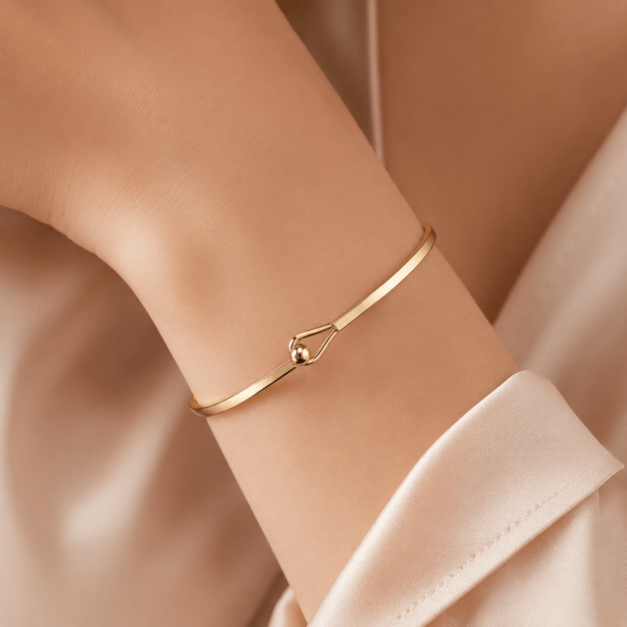 Dainty Gold Cuff Bracelet | Handmade Minimalist Luxury | Everyday Elegance - MH ELEGANCE - Dainty Gold Cuff Bracelet | Handmade Minimalist Luxury | Everyday Elegance - Bracelet