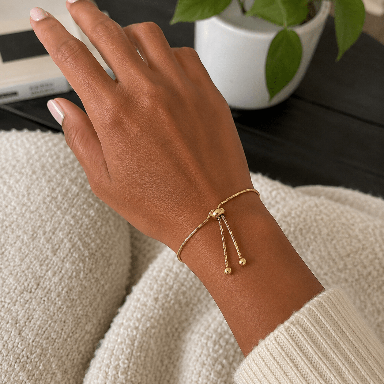 Dainty Gold Slider Bracelet | Adjustable Minimalist Luxury | Everyday Layering - MH ELEGANCE - Dainty Gold Slider Bracelet | Adjustable Minimalist Luxury | Everyday Layering - Bracelet