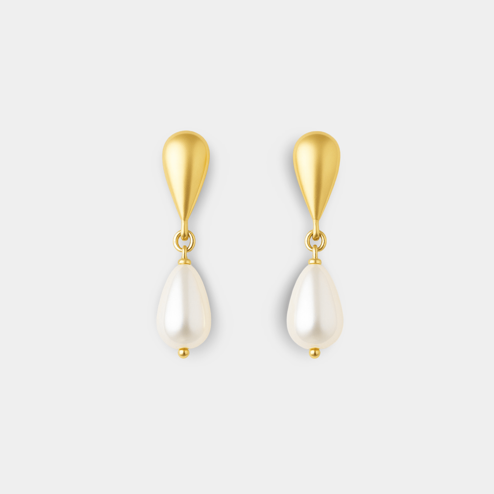 Evelyn Teardrop Pearl Earrings - MH ELEGANCE - Evelyn Teardrop Pearl Earrings -