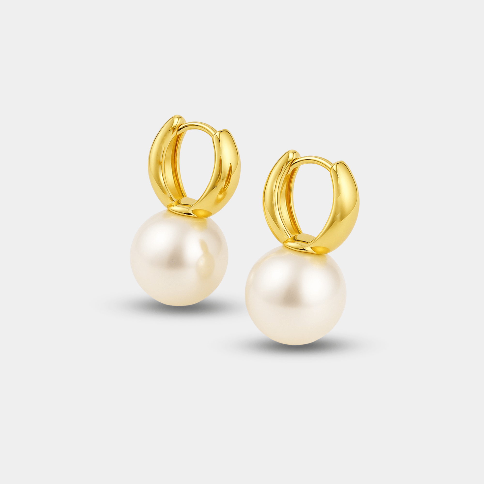 Isla Pearl Drop Earrings - MH ELEGANCE - Isla Pearl Drop Earrings -