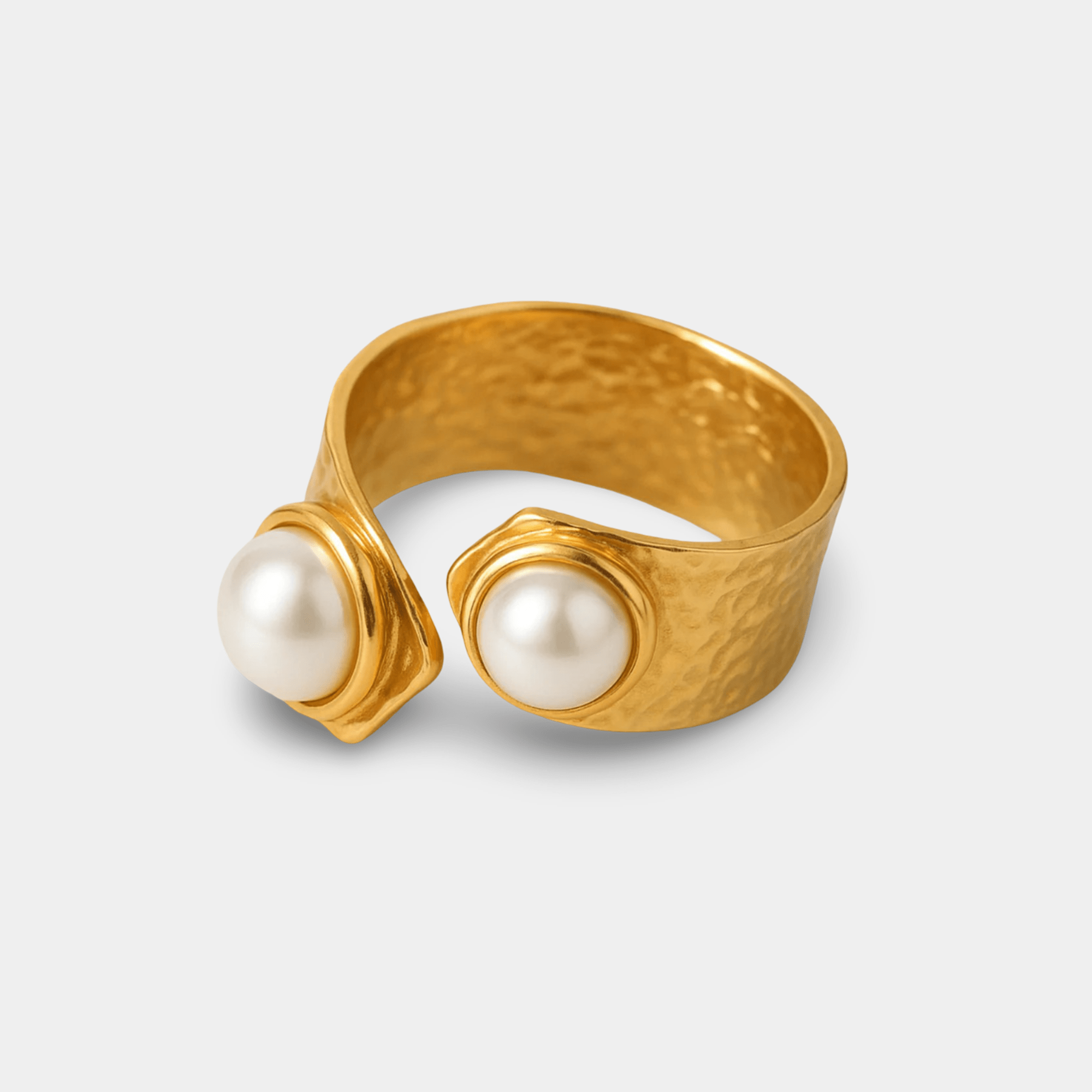 Opulent duo pearl cocktail ring with two AAA cultured freshwater pearls in 18K gold plating, front view