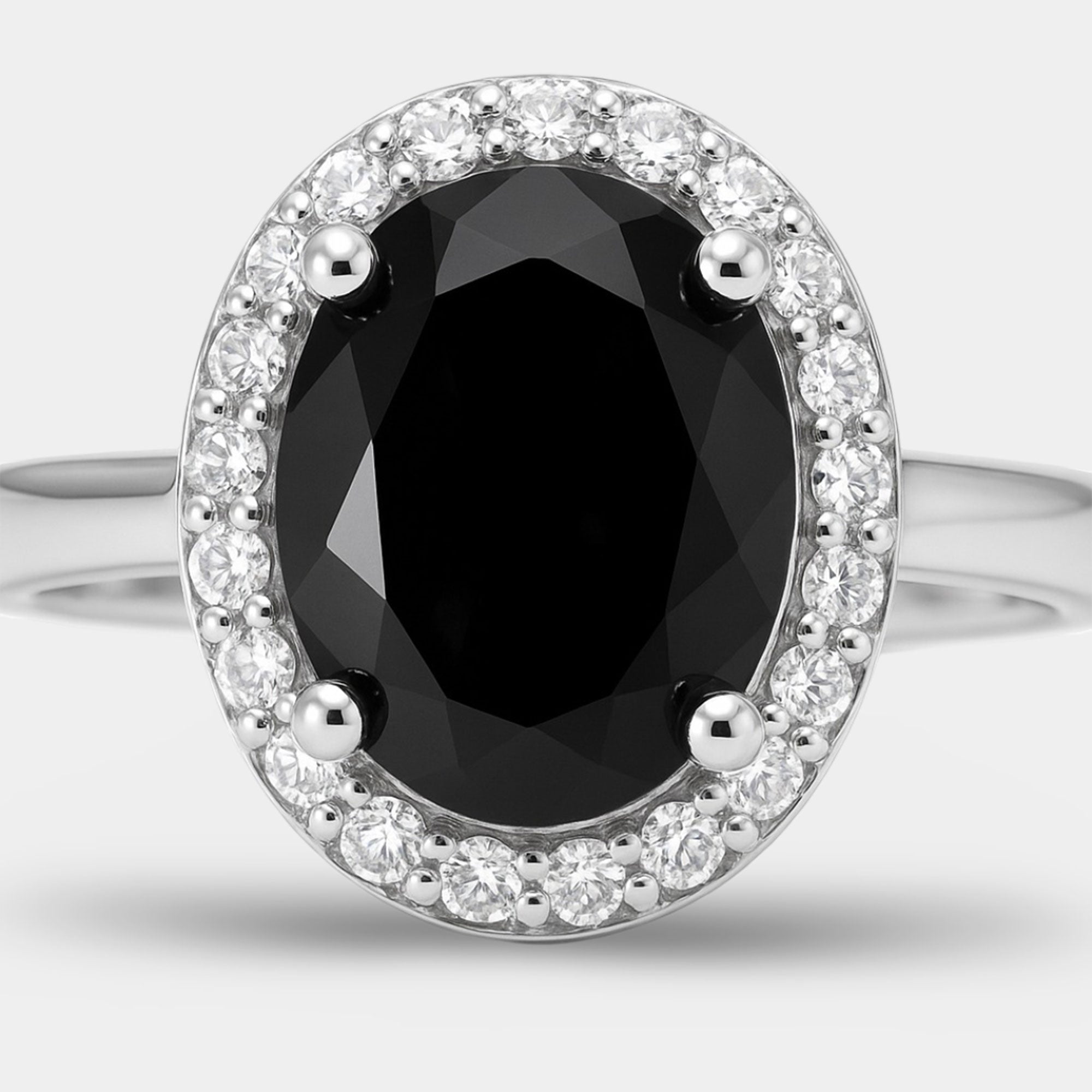 Oval Onyx & Diamond Halo Ring - MH ELEGANCE - Oval Onyx & Diamond Halo Ring - MH ELEGANCE -