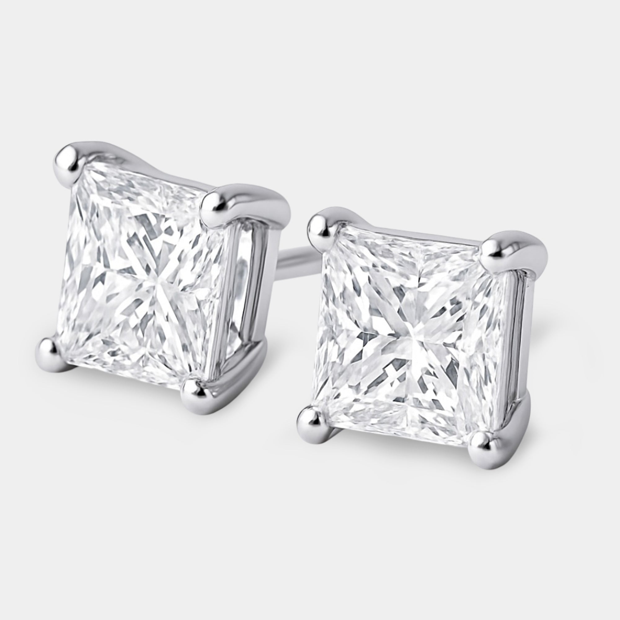 Princess-Cut Diamond Stud Earrings - MH ELEGANCE - Princess-Cut Diamond Stud Earrings - MH ELEGANCE -