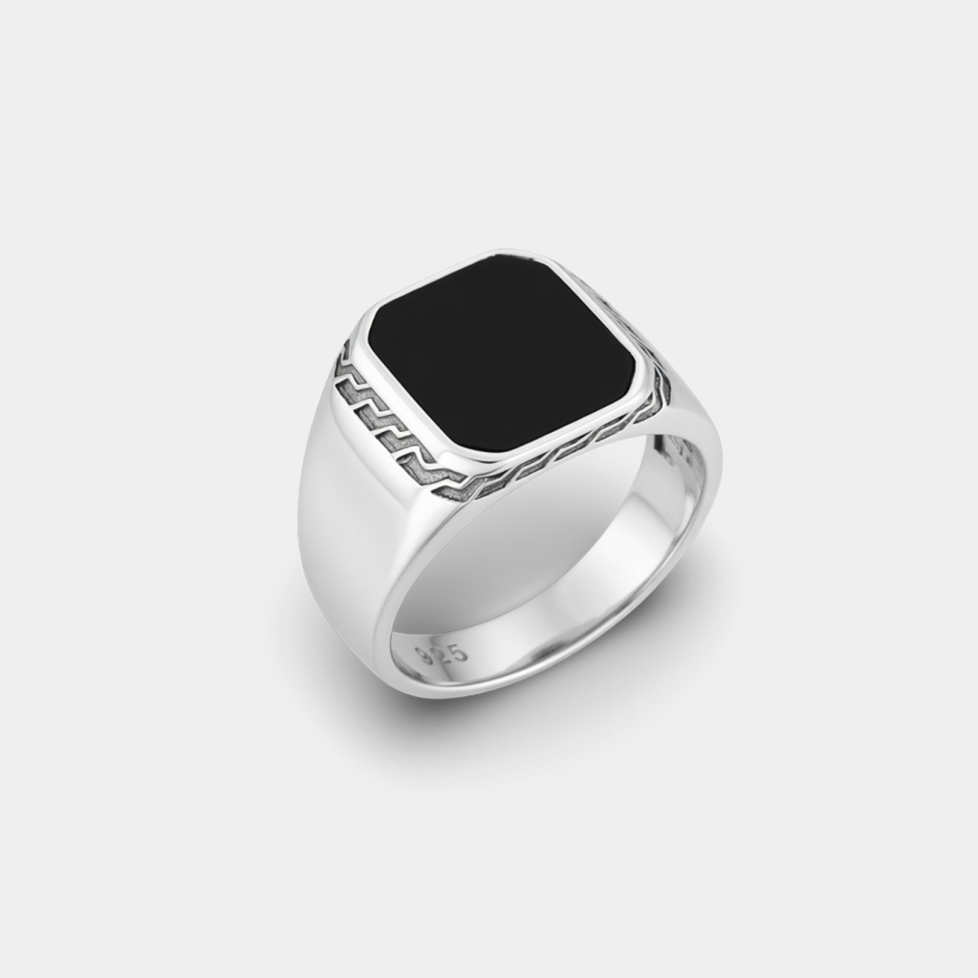 Men's rhodium plated sterling silver onyx signet ring, detail of the band