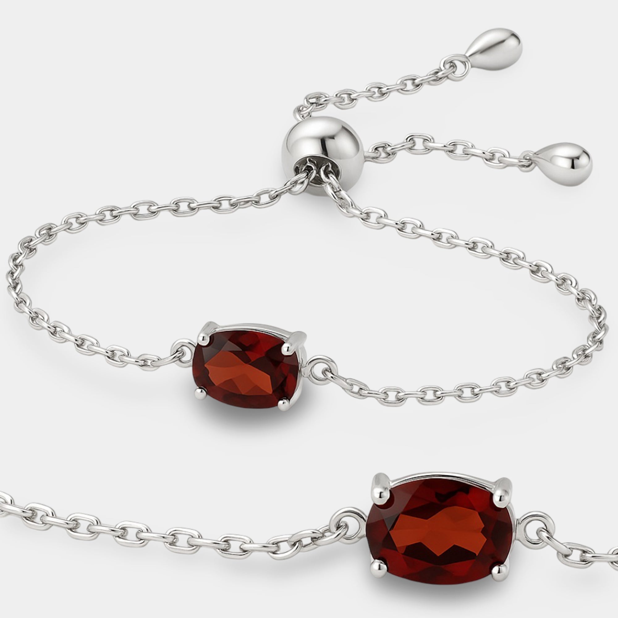 January birthstone garnet bolo bracelet with adjustable slide clasp, detail view
