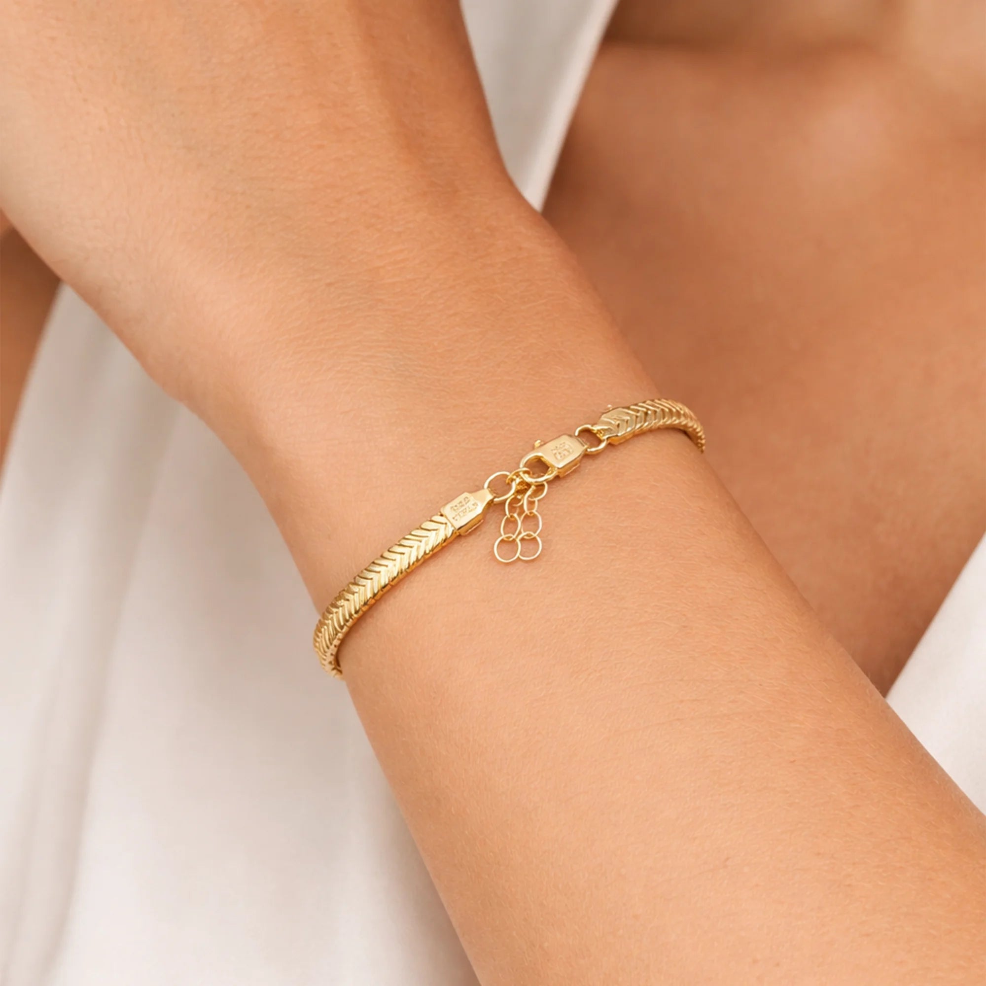 Unisex Domed Herringbone Snake Chain Bracelet | Premium Gold Plated Jewelry - MH ELEGANCE - Unisex Domed Herringbone Snake Chain Bracelet | Premium Gold Plated Jewelry -